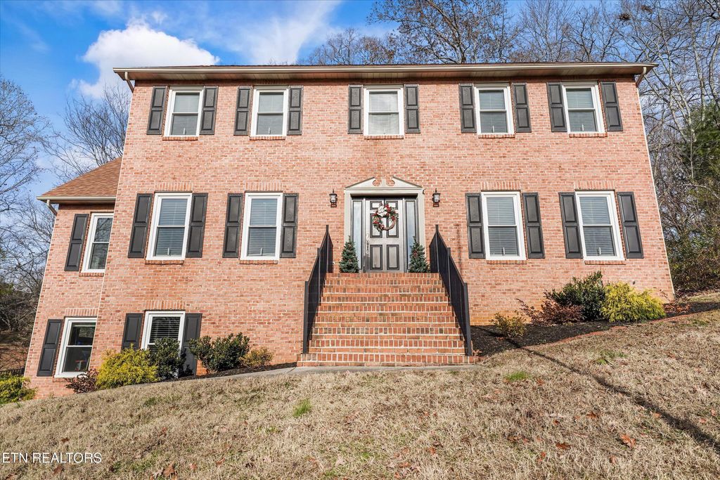 Photo of 704 Knights Bridge Rd, Maryville, TN 37803 (MLS # 1324605)