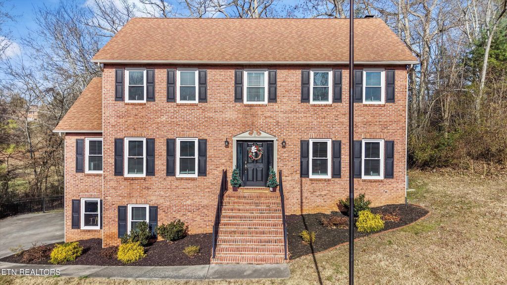 Photo of 704 Knights Bridge Rd, Maryville, TN 37803 (MLS # 1324605)