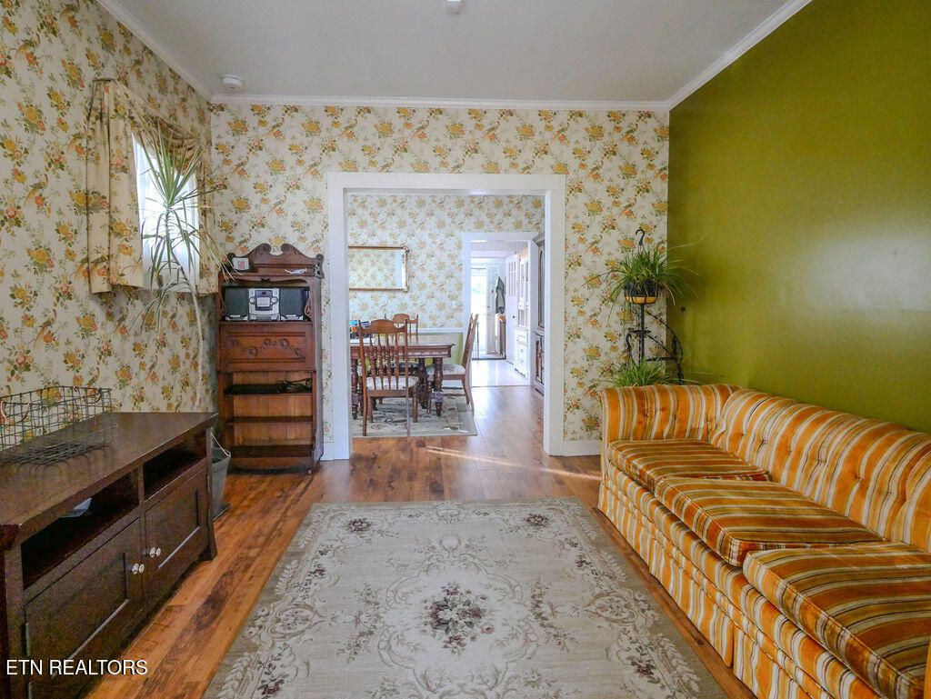 Photo of 10 Pine Street St, Athens, TN 37303 (MLS # 1324179)