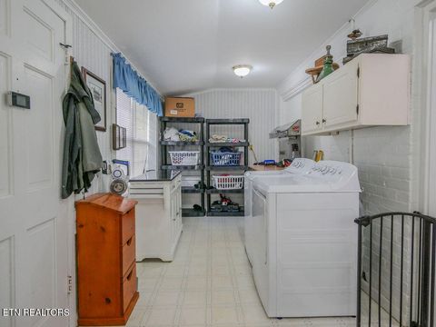 Tiny photo for 10 Pine Street St, Athens, TN 37303 (MLS # 1324179)