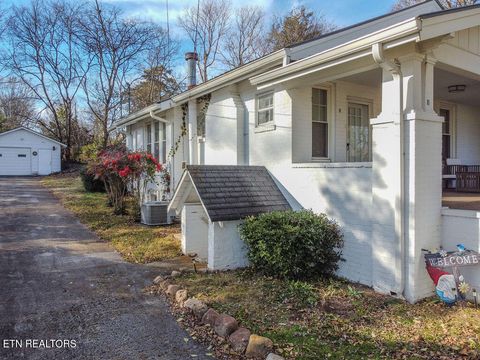 Tiny photo for 10 Pine Street St, Athens, TN 37303 (MLS # 1324179)