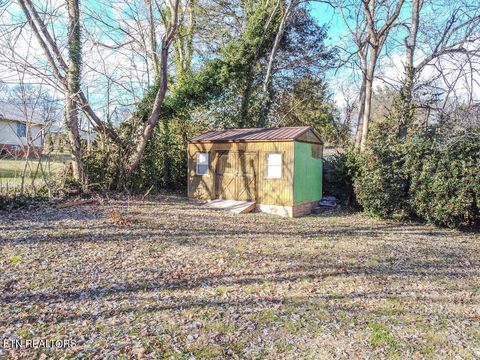 Tiny photo for 10 Pine Street St, Athens, TN 37303 (MLS # 1324179)