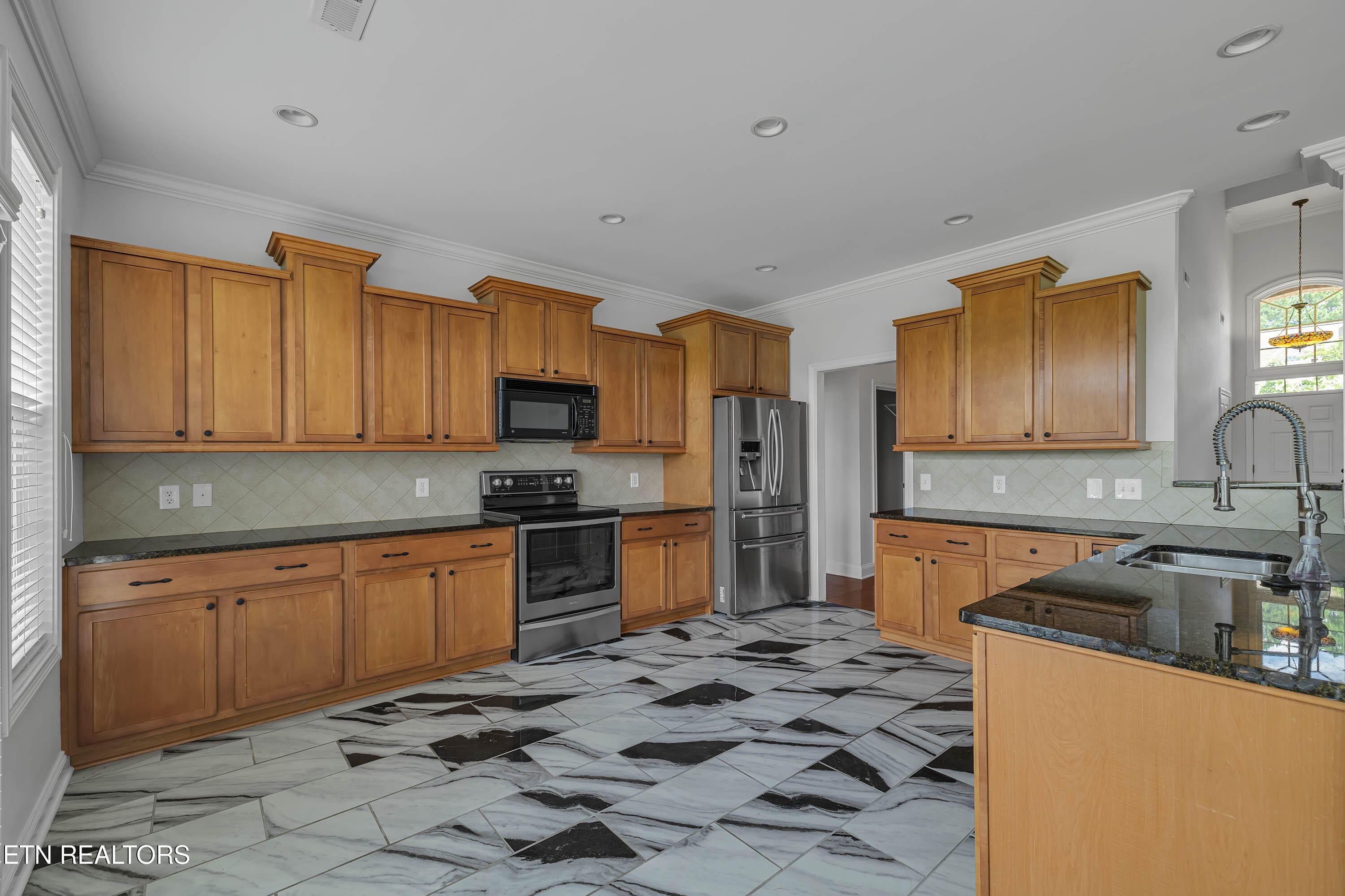 1139 Creekside Village Way