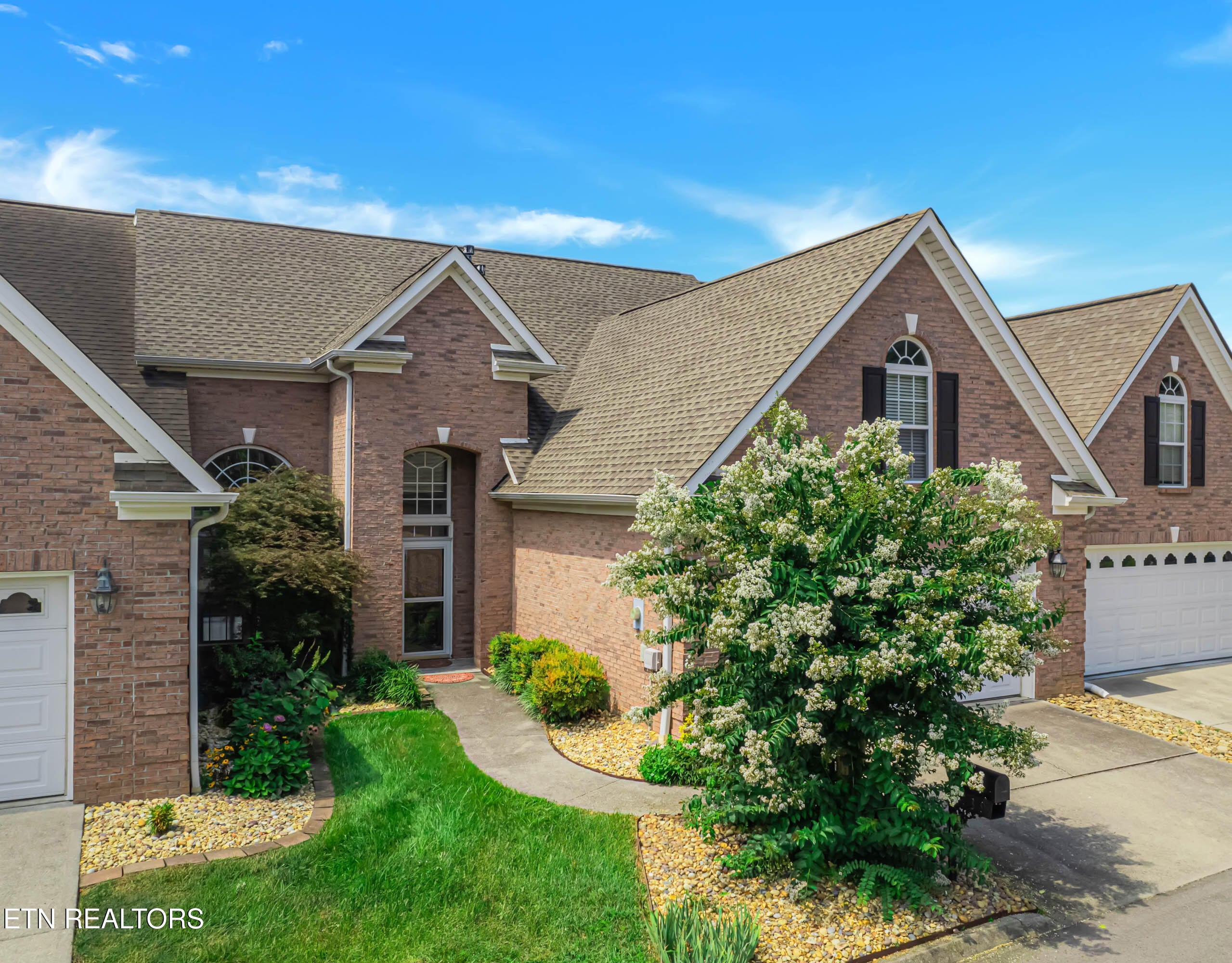 1139 Creekside Village Way