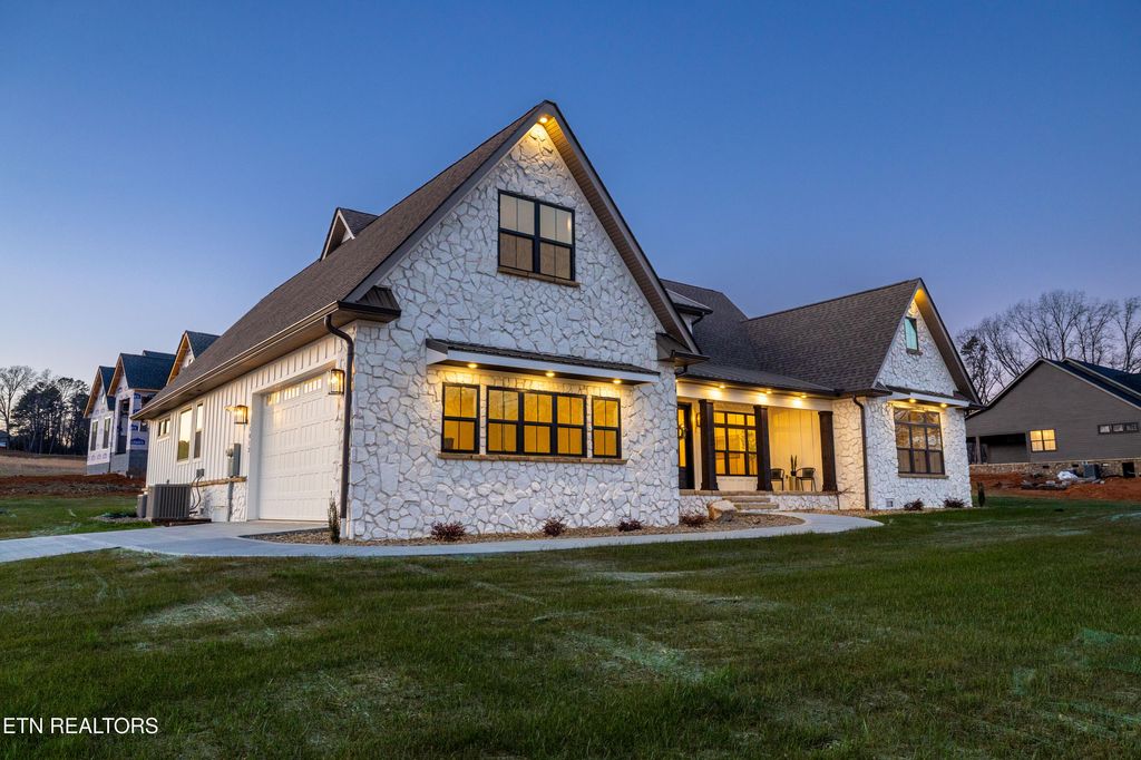 Photo of 1012 Herbert Drive, Greenback, TN 37742 (MLS # 1265886)