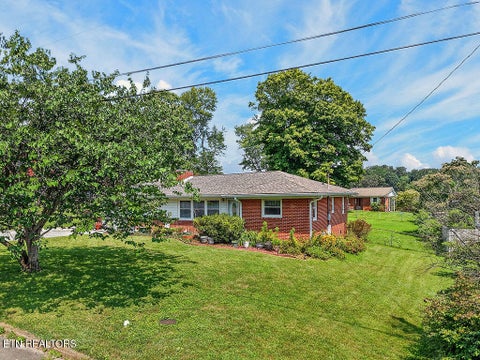 Tiny photo for 509 Scenic Drive, Clinton, TN 37716 (MLS # 1351939)