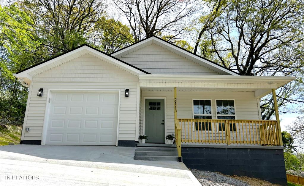 Photo of 211 Mavis Lane, Maryville, TN 37804 (MLS # 1332670)