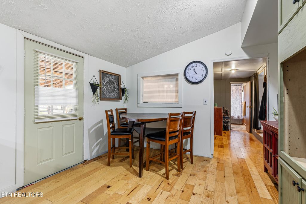 Photo of 129 County Road 507, Englewood, TN 37329 (MLS # 1333546)