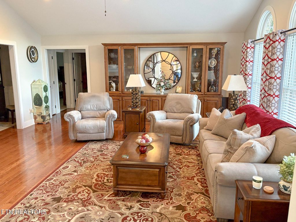 Photo of 36 Chelteham Lane, Crossville, TN 38558 (MLS # 1317487)