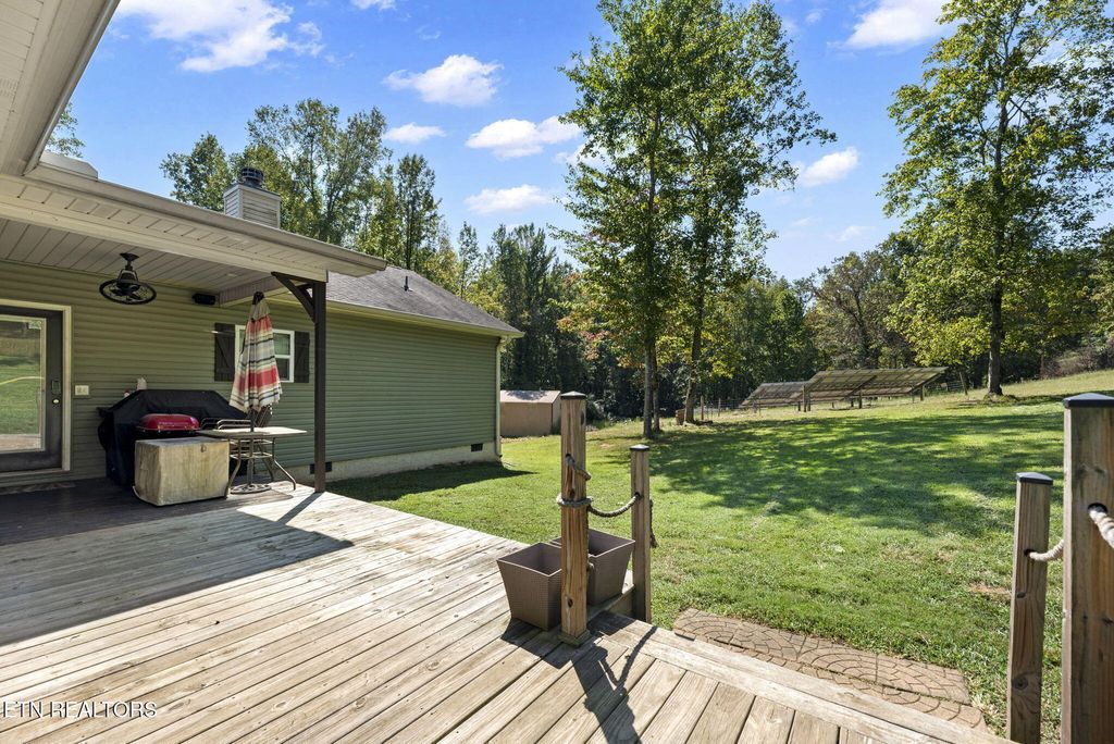 Photo of 135 Lake Overlook, Kingston, TN 37763 (MLS # 1332074)