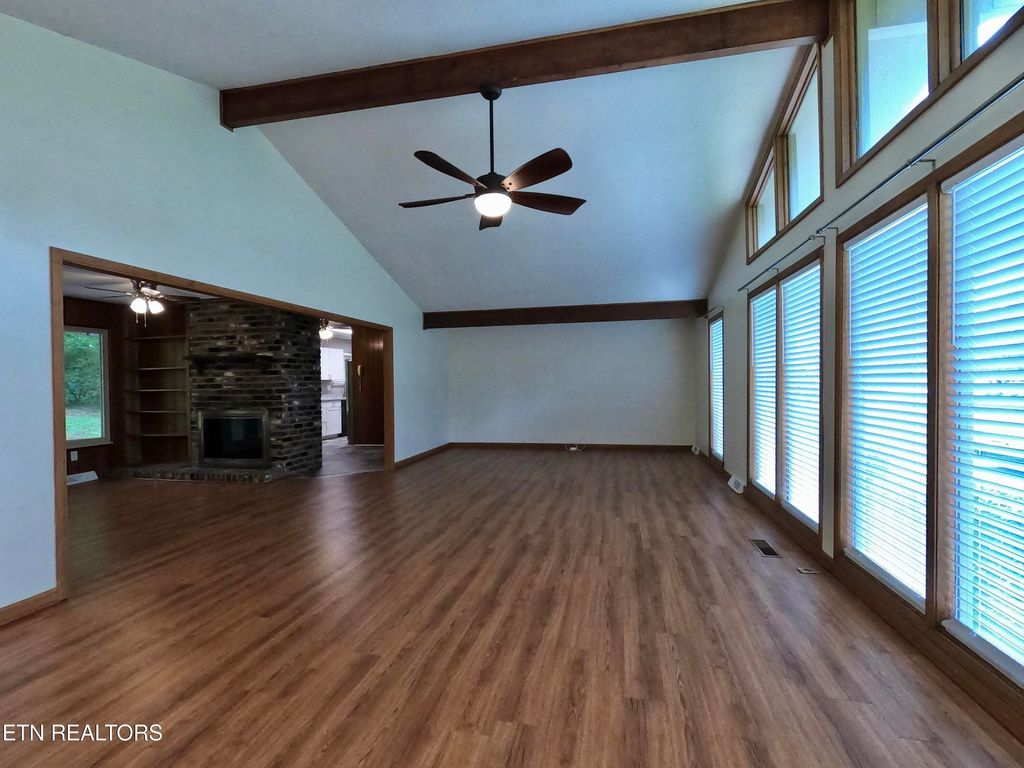 Photo of 8621 Dovefield Drive, Knoxville, TN 37923 (MLS # 1318050)