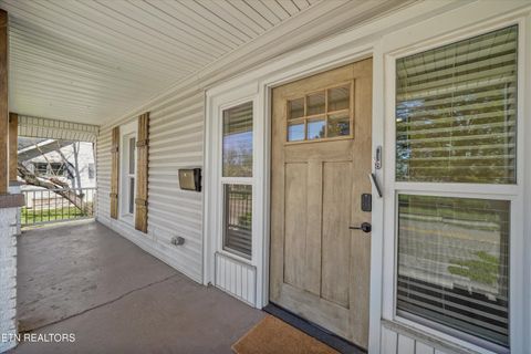 Tiny photo for 612 N Chestnut St, Knoxville, TN 37914 (MLS # 1334173)