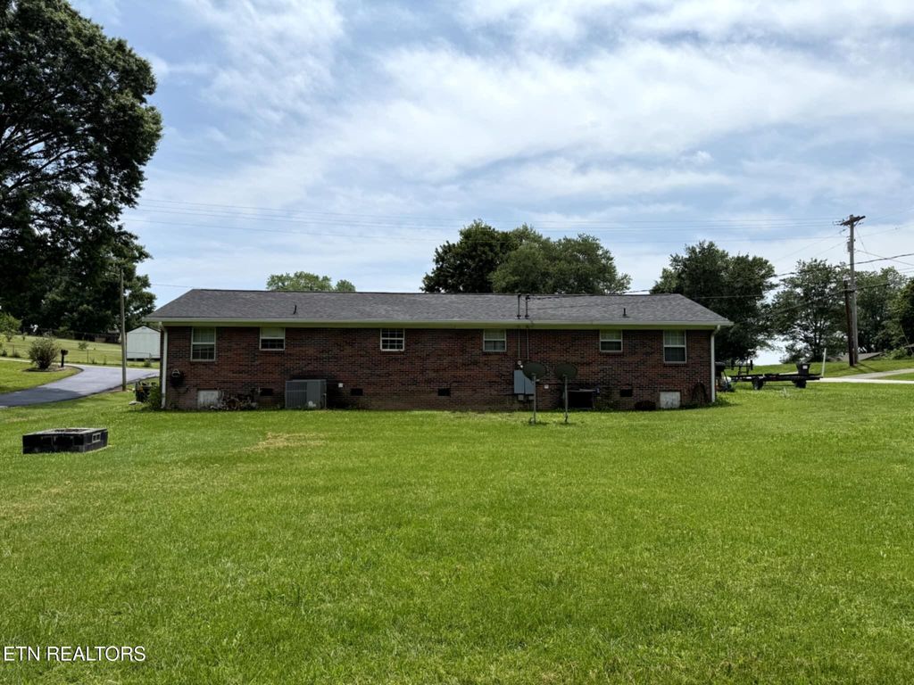 Photo of 218 Cherry Lane Lane, Kingston, TN 37763 (MLS # 1304224)