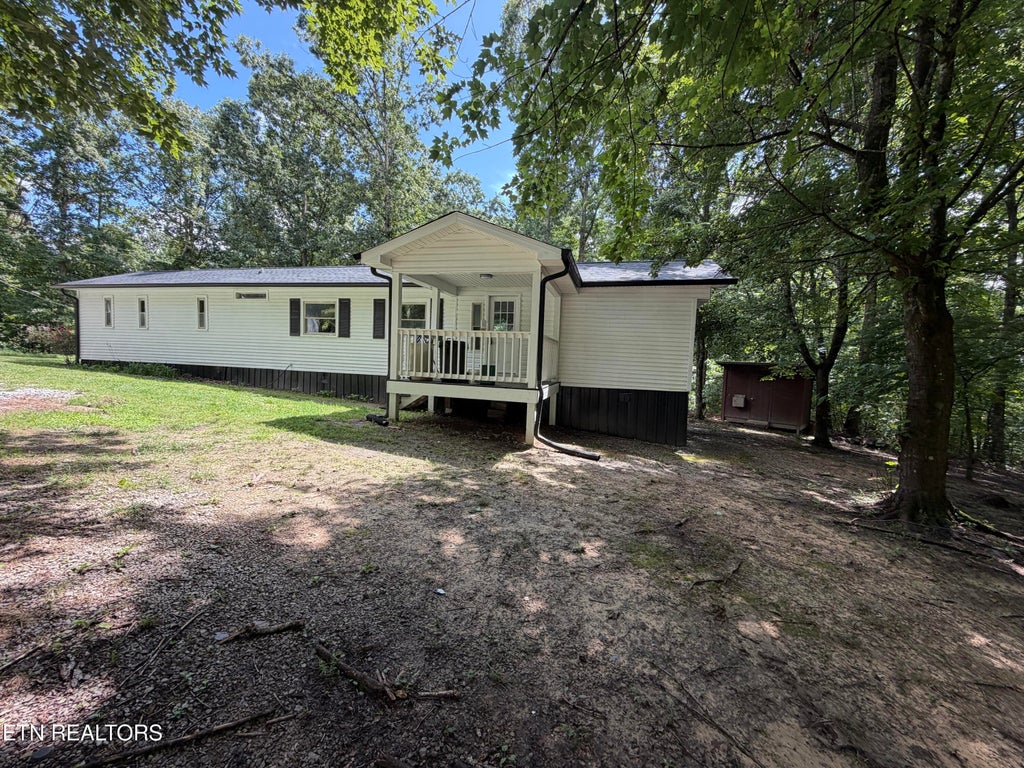 Photo of 1004 Chestnut Ridge Rd, Spring City, TN 37381 (MLS # 1350984)