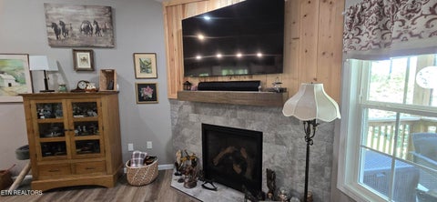 Tiny photo for 1222 Press Beaty Rd, Jamestown, TN 38556 (MLS # 1355492)