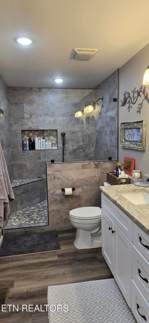 Tiny photo for 1222 Press Beaty Rd, Jamestown, TN 38556 (MLS # 1355492)