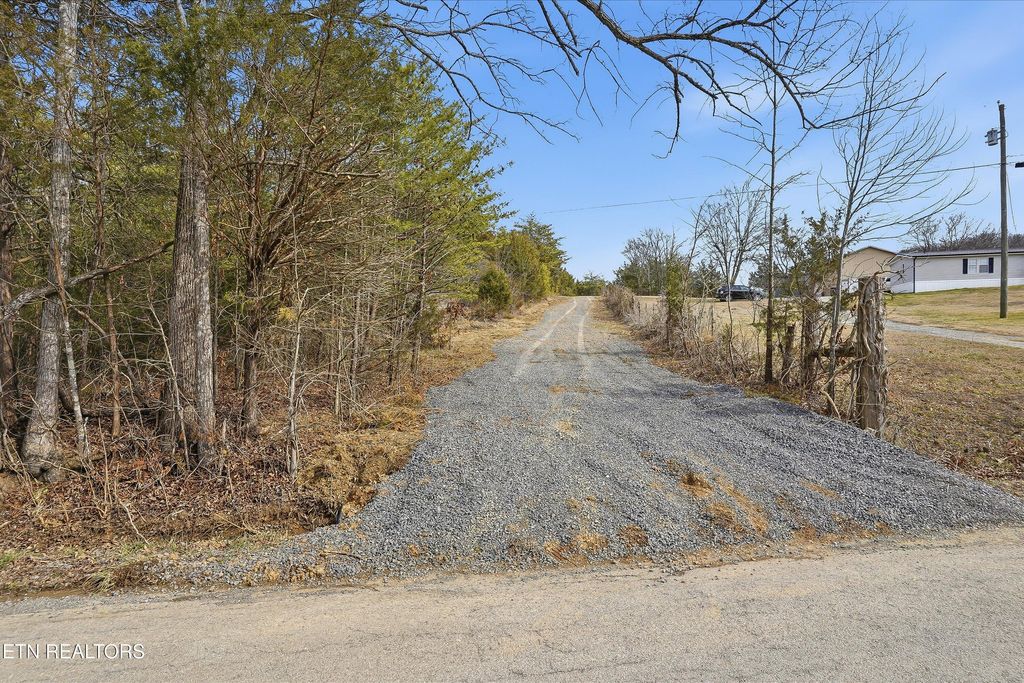 Photo of 1518 Tom Mccall Rd, Maryville, TN 37801 (MLS # 1322670)