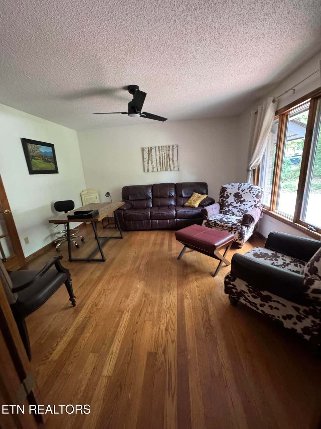 Photo of 126 Rolling Green Drive, Crossville, TN 38558 (MLS # 1352768)