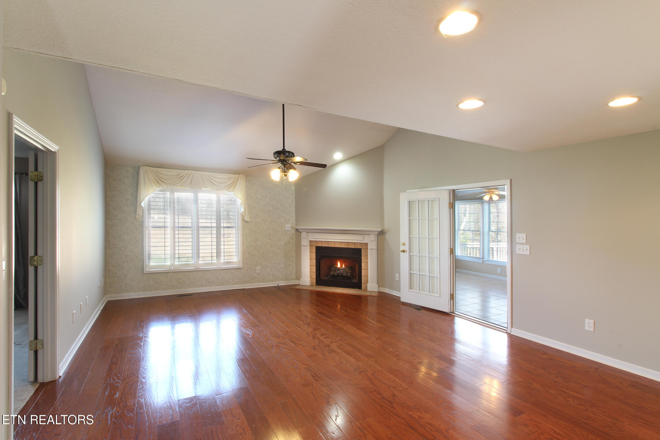 7637 Saint Baron Way