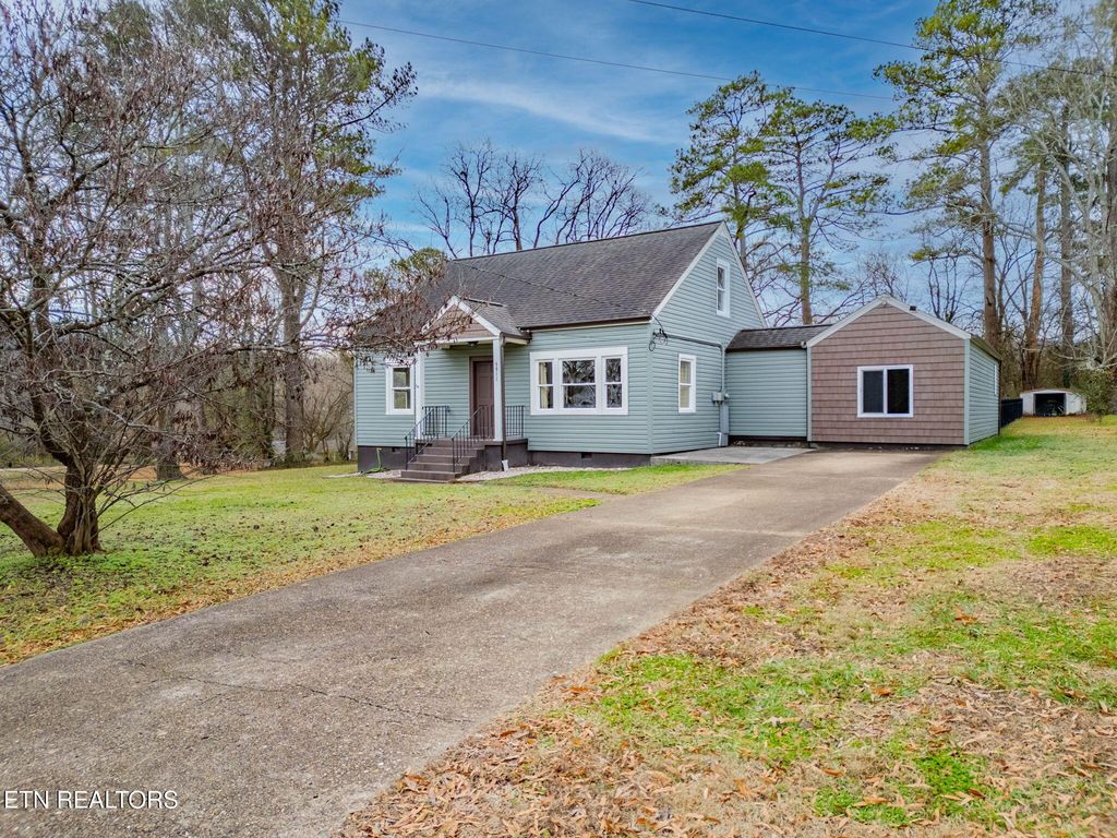 Photo of 6011 Chalmers Drive, Knoxville, TN 37920 (MLS # 1324088)