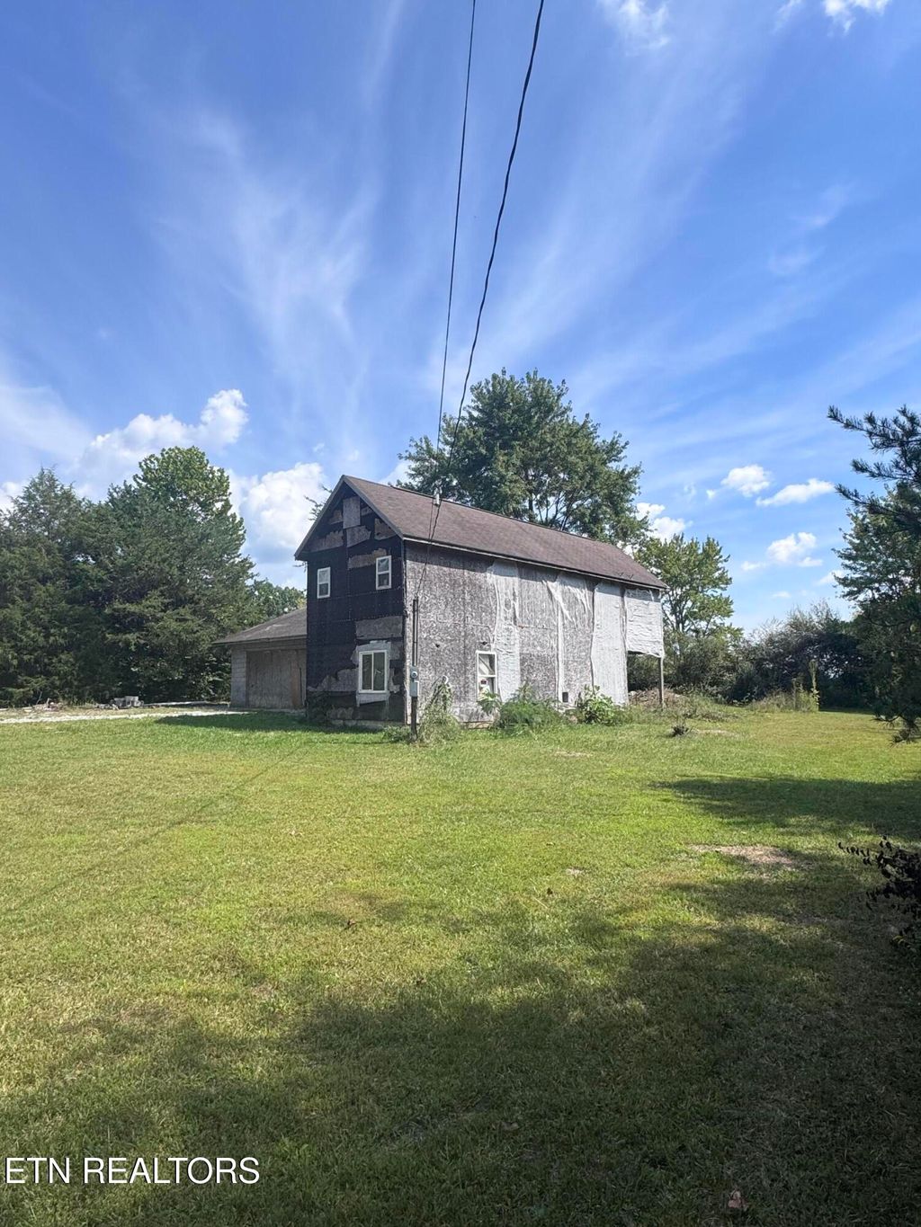 Photo of 821 Breckenridge Drive, Crossville, TN 38572 (MLS # 1316030)