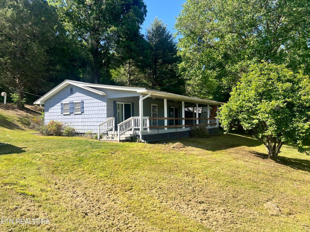 Photo of 368 Emory River Rd, Harriman, TN 37748 (MLS # 1339760)