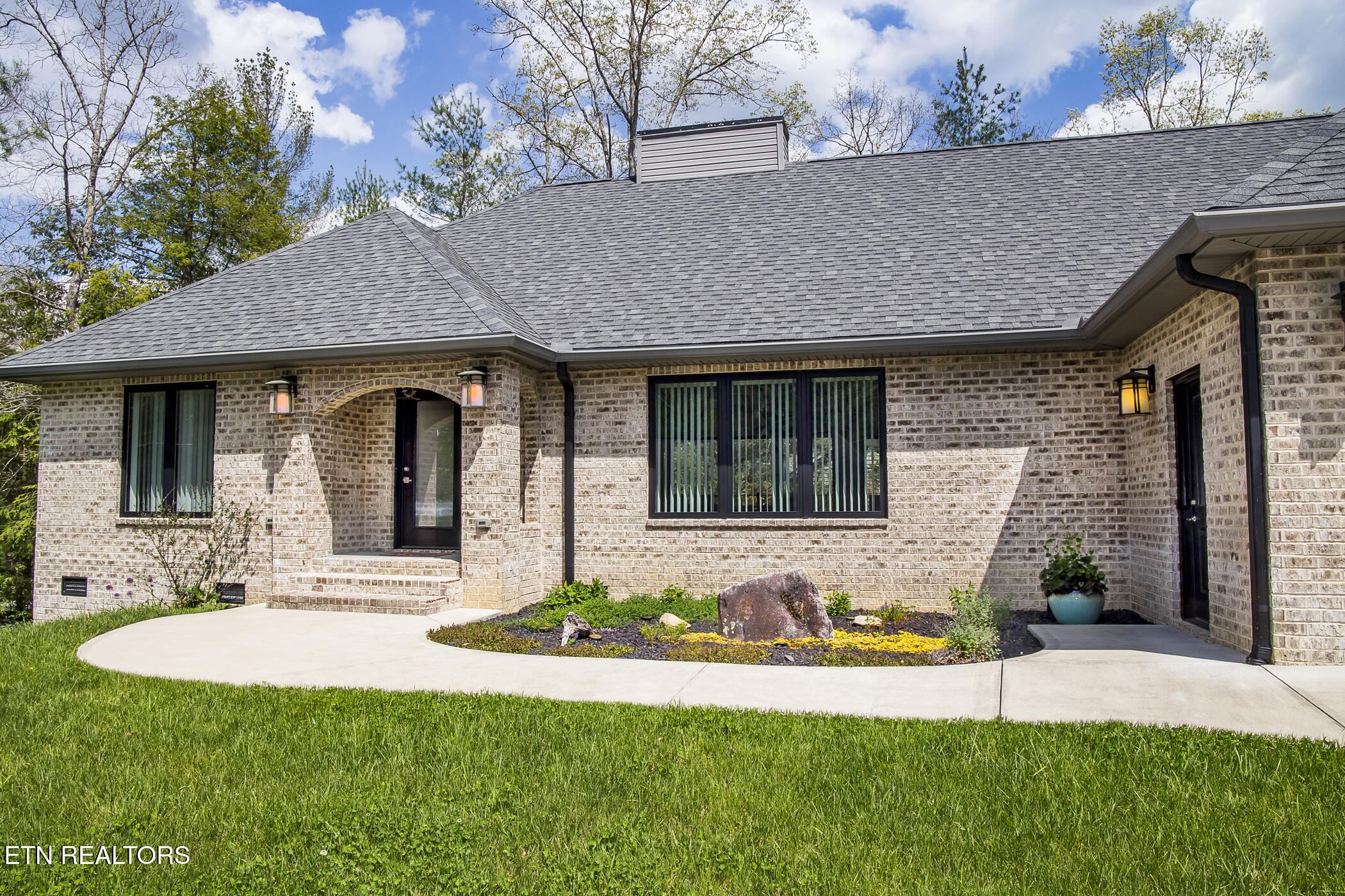 194 Forest View Drive