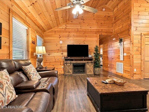 Tiny photo for 527 Golf Rd, Pigeon Forge, TN 37863 (MLS # 1359449)