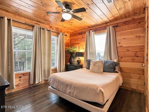 Tiny photo for 527 Golf Rd, Pigeon Forge, TN 37863 (MLS # 1359449)