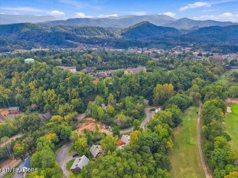 Tiny photo for 527 Golf Rd, Pigeon Forge, TN 37863 (MLS # 1359449)
