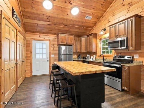 Tiny photo for 527 Golf Rd, Pigeon Forge, TN 37863 (MLS # 1359449)