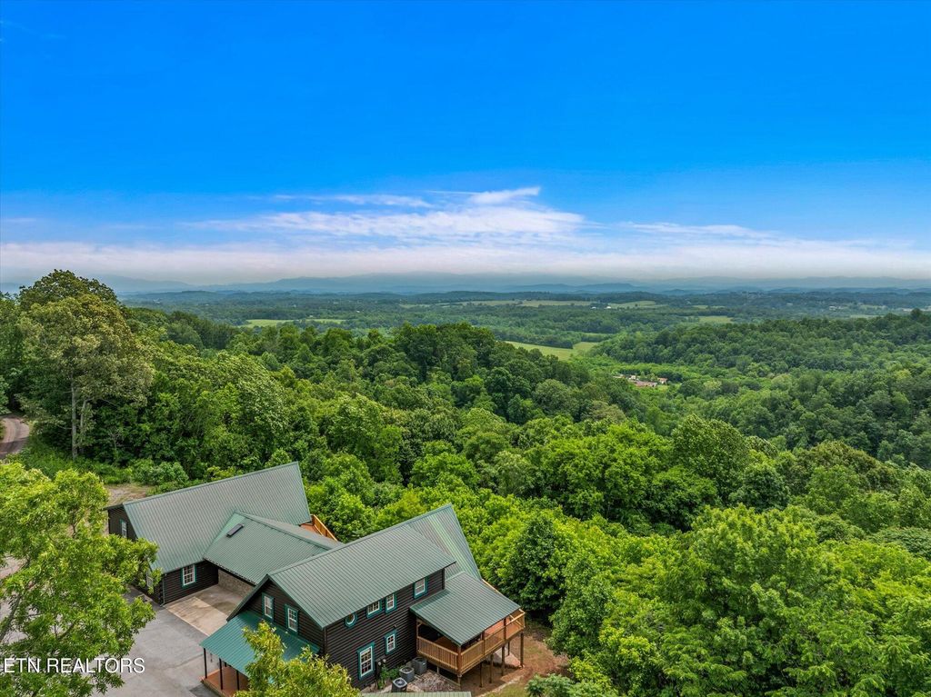 Photo of 1750 Hiwassee Road, Sweetwater, TN 37874 (MLS # 1315550)