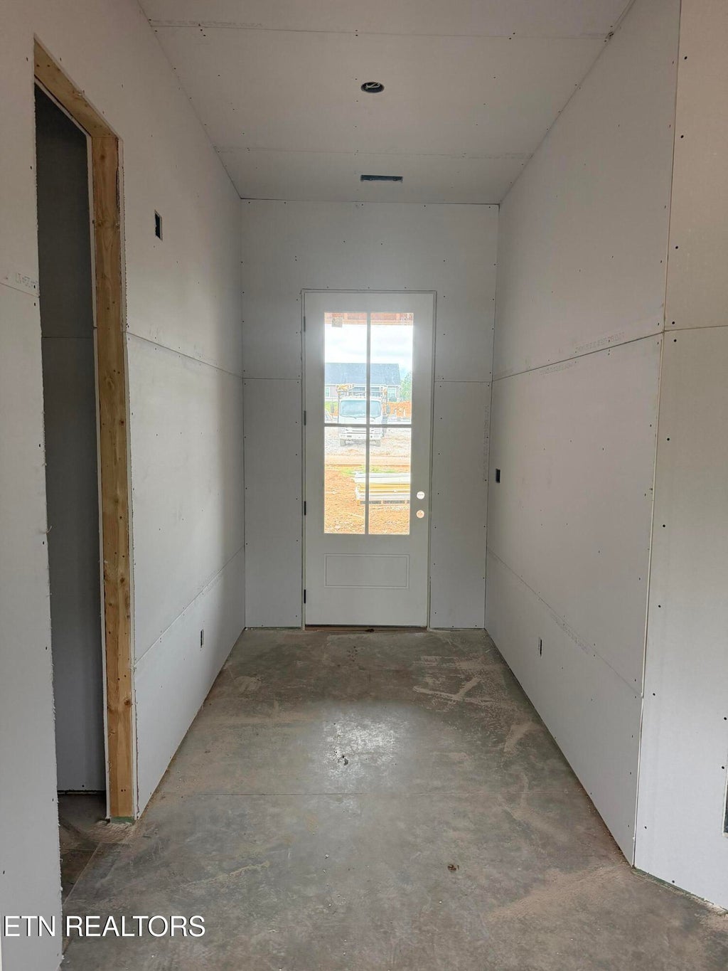 Photo of 146 Poppy Place, Lenoir City, TN 37772 (MLS # 1350948)
