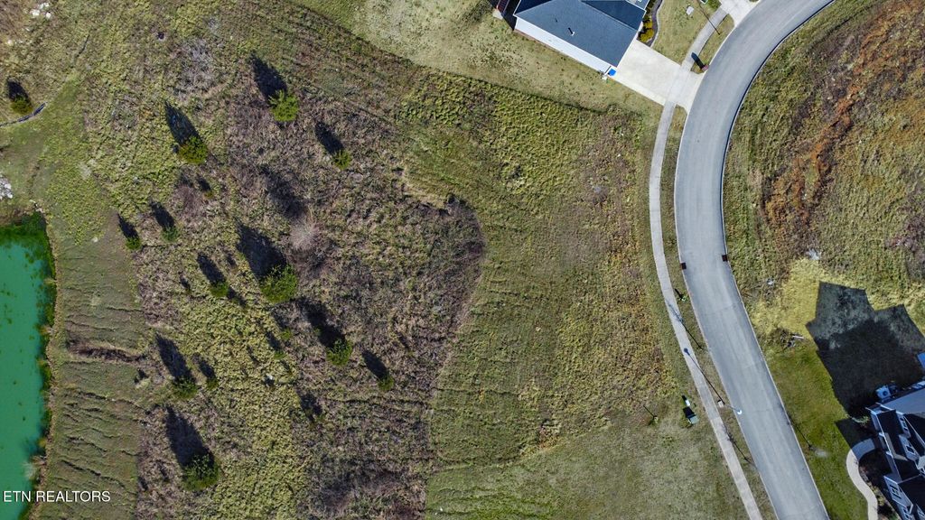 Photo of 111 Hollyberry Rd, Oak Ridge, TN 37830 (MLS # 1332314)