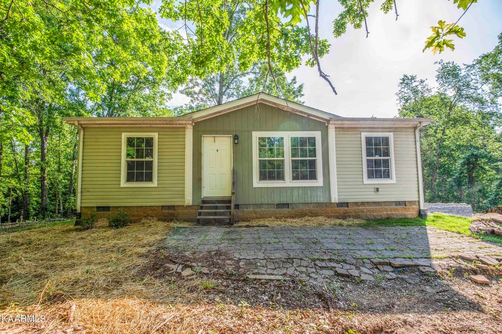 Photo of 227 Endsley Quarry Lane, Friendsville, TN 37737 (MLS # 1227716)