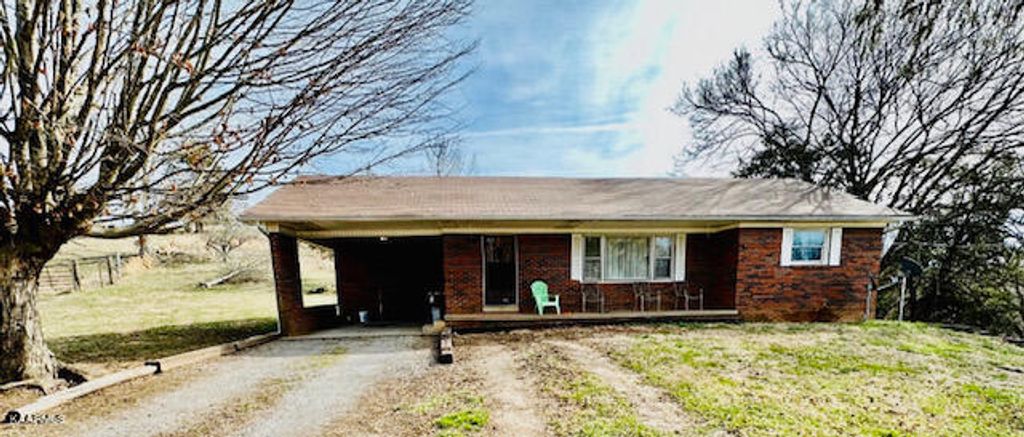 Photo of 590 Johnson Rd, Tazewell, TN 37879 (MLS # 1218208)
