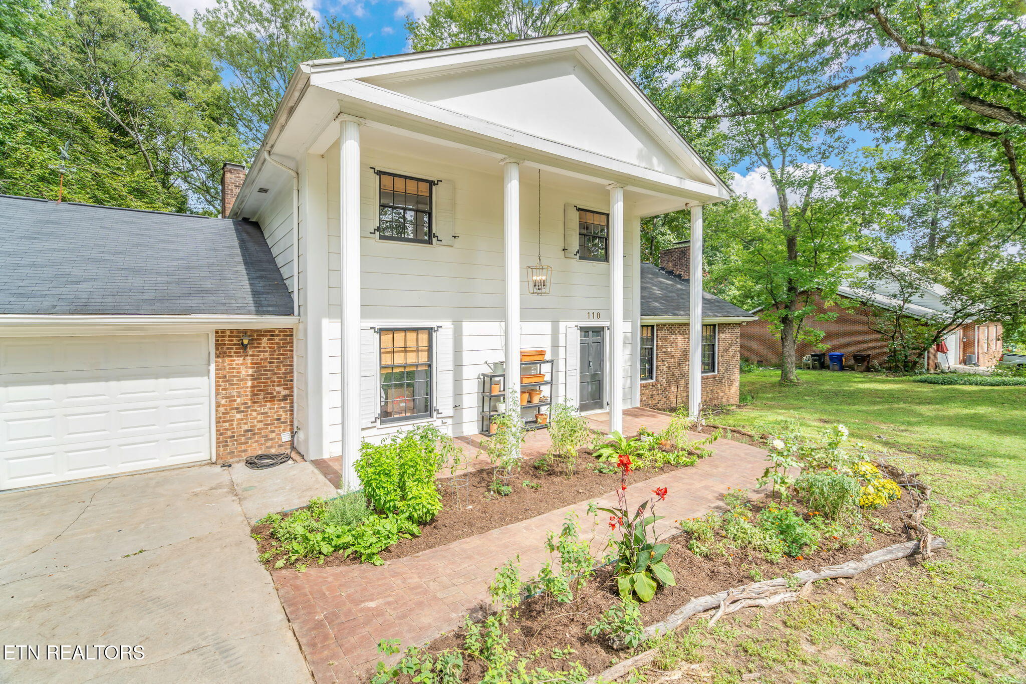 110 Balsam Rd