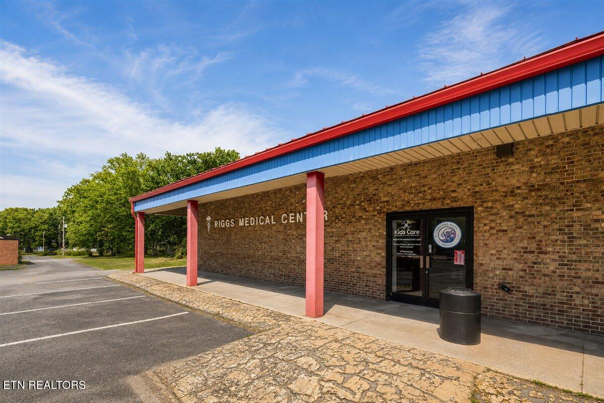 502 W Central Ave A