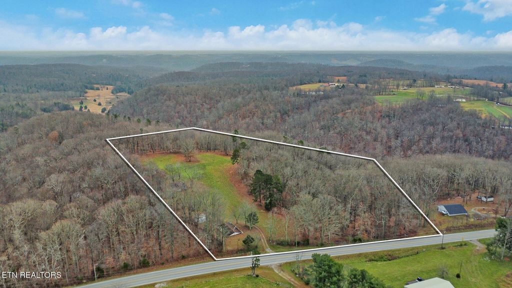 Photo of 1903 Hanging Limb Hwy, Crawford, TN 38554 (MLS # 1324208)