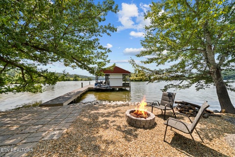 Tiny photo for 220 Sherman Circle, Kingston, TN 37763 (MLS # 1351423)