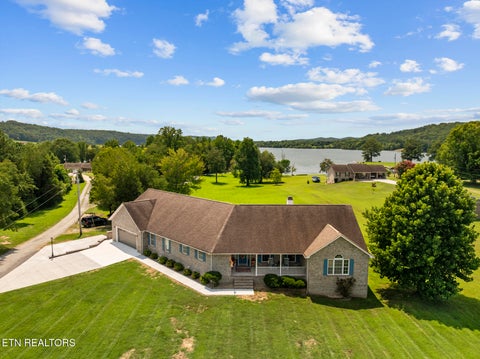Tiny photo for 220 Sherman Circle, Kingston, TN 37763 (MLS # 1351423)