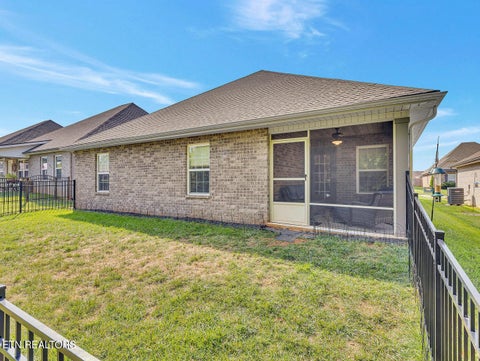 Tiny photo for 221 Sand Hills Drive, Maryville, TN 37801 (MLS # 1355635)