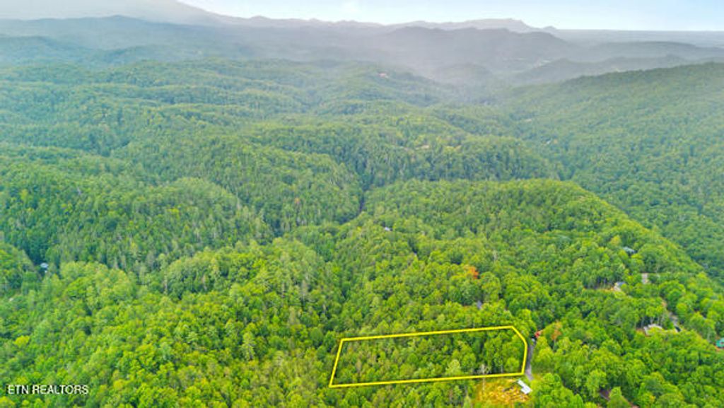 Photo of 25 Mountain Rest Way, Sevierville, TN 37876 (MLS # 1311967)