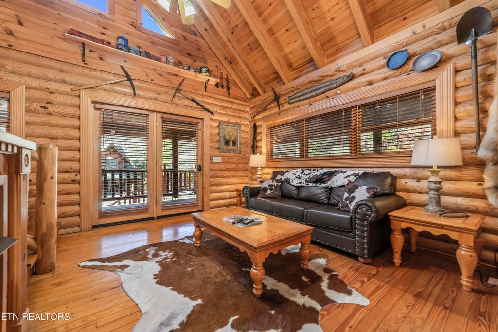 Photo of 3126 Smoky Ridge Way, Sevierville, TN 37862 (MLS # 1273414)