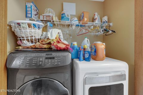 Tiny photo for 243 Bunch Lane, Clinton, TN 37716 (MLS # 1325158)