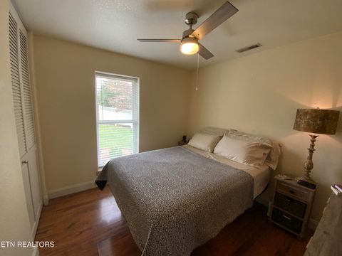 Tiny photo for 1621 Upper Ridge Court, Sevierville, TN 37862 (MLS # 1331290)