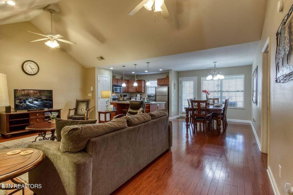 Photo of 332 Meriwether Way, Pigeon Forge, TN 37863 (MLS # 1324646)