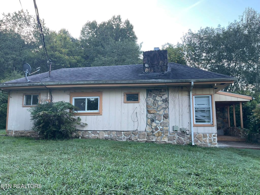 Photo of 4656 Singleton Station Rd, Louisville, TN 37777 (MLS # 1317280)