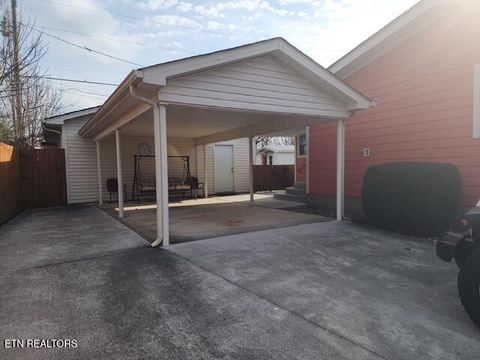 Tiny photo for 431 Powell Valley Marine Rd, LaFollette, TN 37766 (MLS # 1334542)