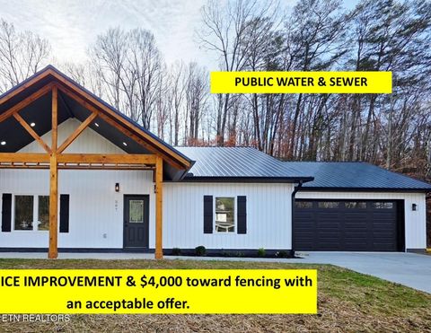 Photo of 507 North St, Newport, TN 37821 (MLS # 1325669)